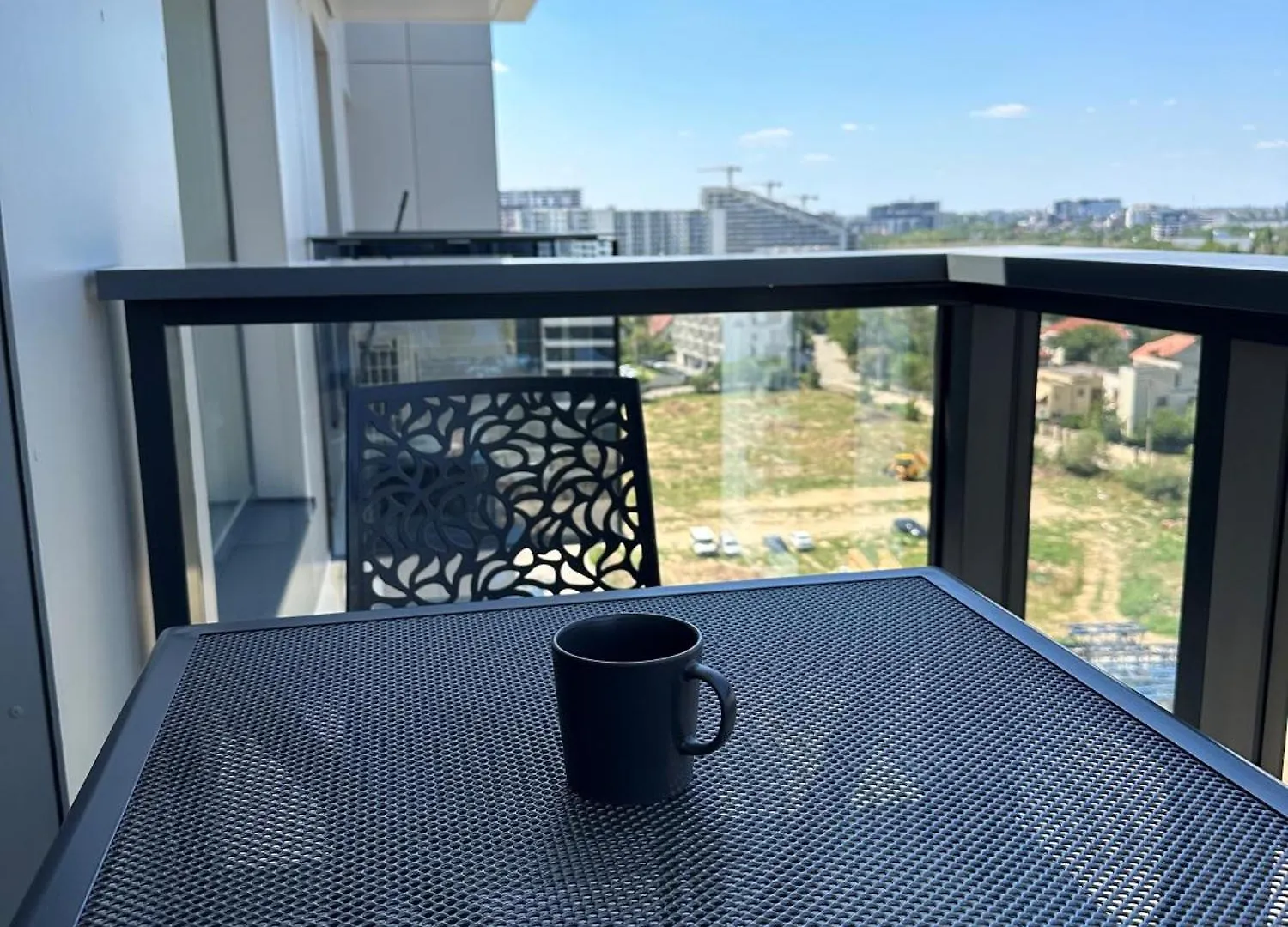 Cortina North New Luxury Apartment With Parking- Self Check In Voluntari