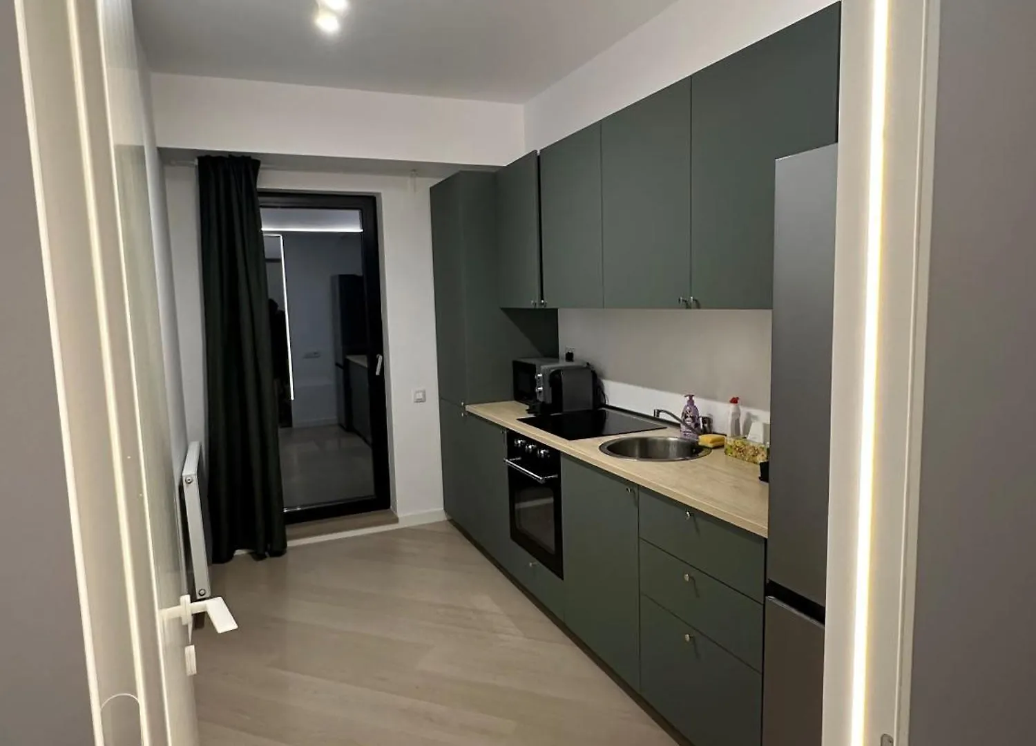 Cortina North New Luxury Apartment With Parking- Self Check In Voluntari Romania